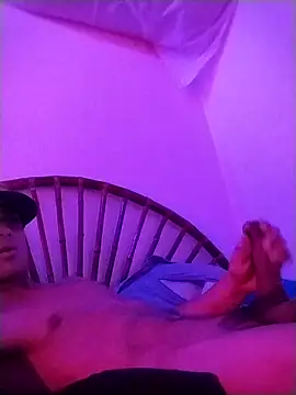 Cuteathleticboys webcam show