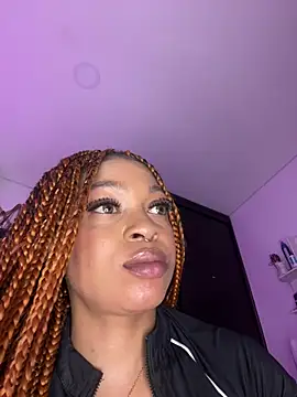 Melany_Williams Adlı Modelin Canlı XXX Sohbeti