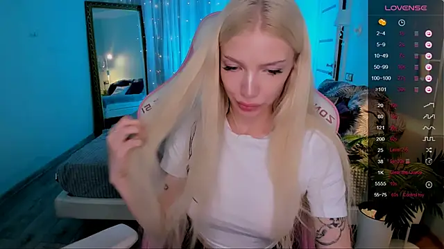 Chat XXX en directo de AnyaTaylor_