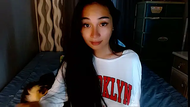 SweetLilly_18 Adlı Modelin Web Kamerası Şovu