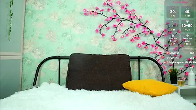 AmityDilley Adlı Modelin Canlı XXX Sohbeti