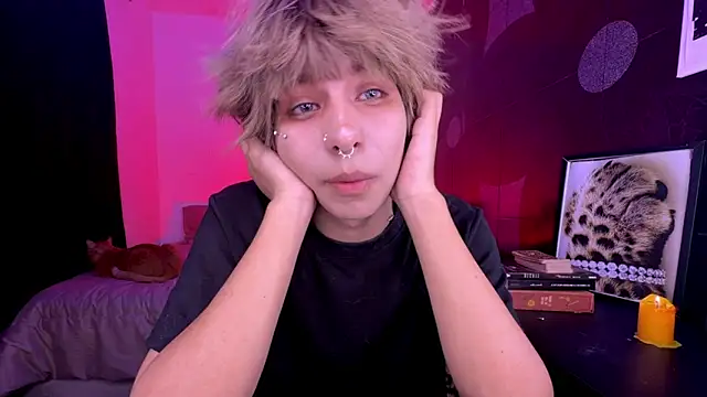 Aronn_44 Webcam Show