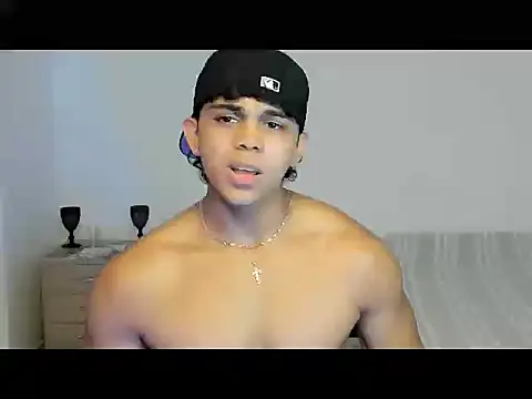 noahprada – webcam-show