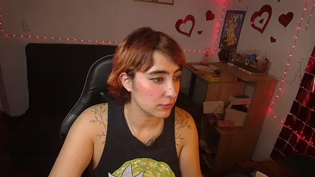 Miacatsito3's Live XXX Chat