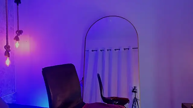 Czat XXX na żywo – july_quinzel