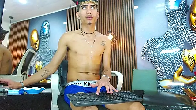 Skinny_cute_Alyer 在線直播表演