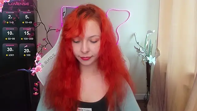InfernoKitten Adlı Modelin Canlı XXX Sohbeti