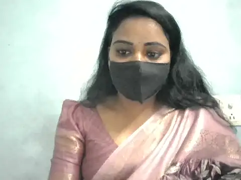 Chat +18 de Rathi-priyaa ao vivo