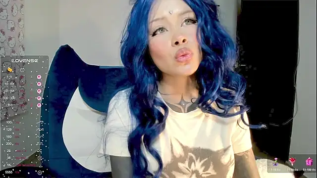 Chatroom XXX en direct de AlinaLukyanova
