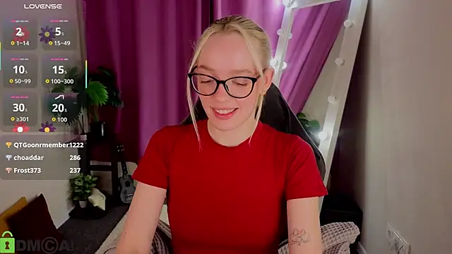 Chat +18 de R0cket_bunny ao vivo