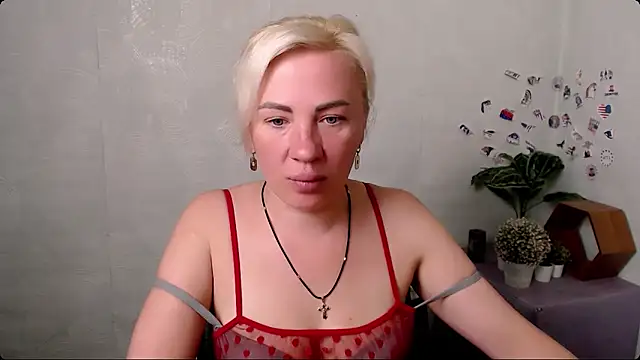 EmmaCat_'s Live XXX Chat