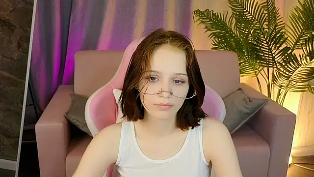 AliceJohansone's Live XXX Chat