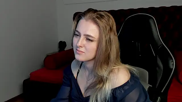XXX chat uživo modela EllaBells