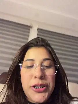 crystal_bunny7 élő XXX-chatje