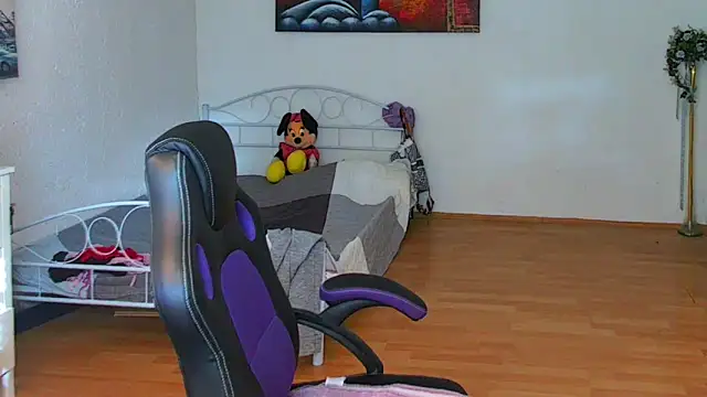 Sylly live XXX chat
