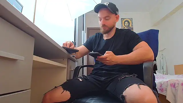 Ryanstone_ Show Webcam