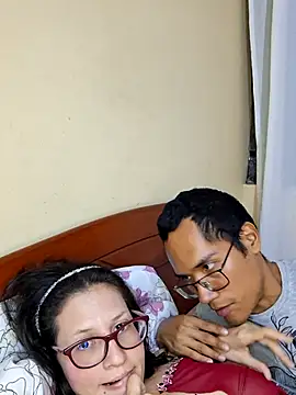 Chat XXX ao vivo de couple_orgasm