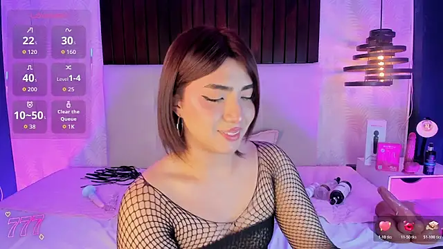 Creamy_Angelo élő XXX-chatje