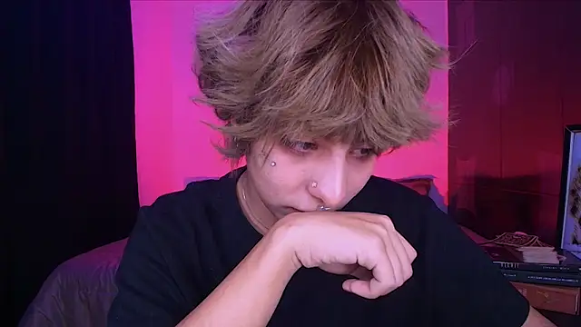 Živý XXX chat Aronn_44