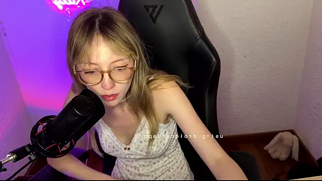 ReenKitty Obrolan Langsung XXX