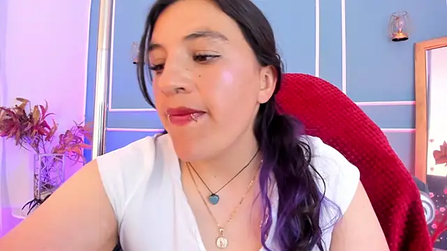 Chat XXX en directo de TaraTaylorr