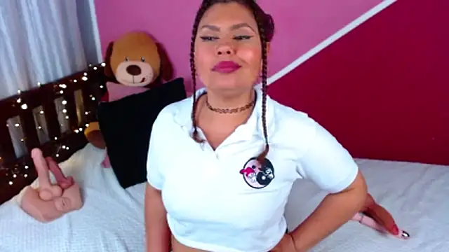 Chatroom XXX en direct de Queenamazon1