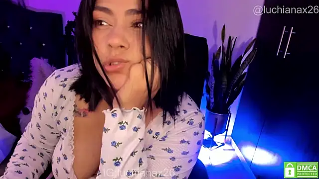 Chat +18 de lucy26_ ao vivo