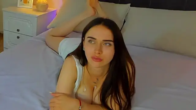 KellyWhites Adlı Modelin Canlı XXX Sohbeti