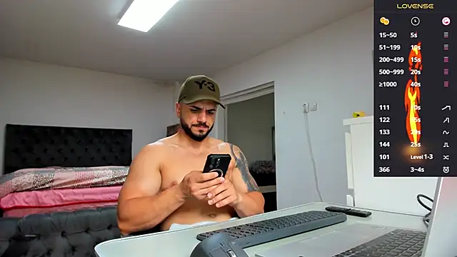 supermanboy94 Show Webcam
