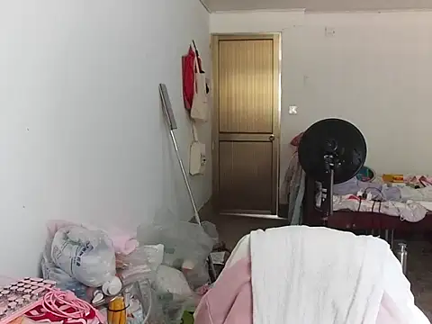 RebelAura 在線直播表演