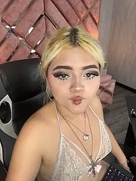 lya_nekko_ Chat XXX in diretta