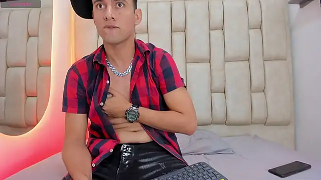 Онлайн чат XXX STEVEN_OS