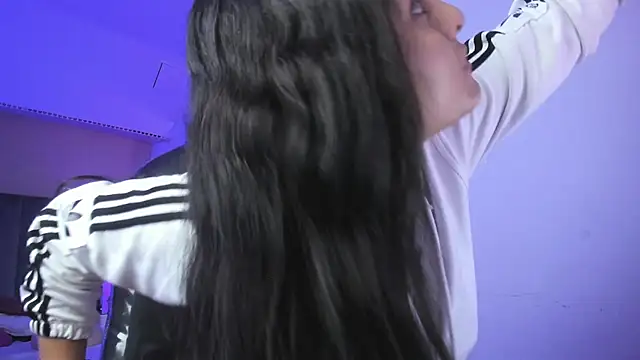 Giselle_Roldan Adlı Modelin Canlı XXX Sohbeti