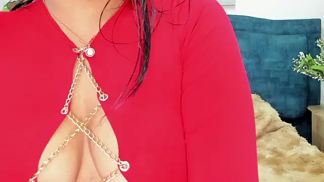 IsadoraVex Adlı Modelin Canlı XXX Sohbeti