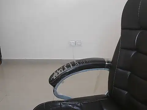 Yanshi23 Adlı Modelin Web Kamerası Şovu