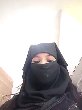 Aafreen_36 Adlı Modelin Canlı XXX Sohbeti