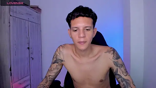 Chatroom XXX en direct de tylernova