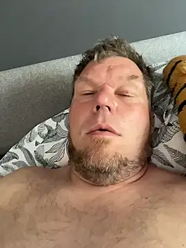 fetter_Daddy_Berlin 网络视讯表演
