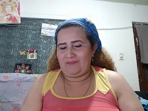 Chatroom XXX en direct de Perla1981--