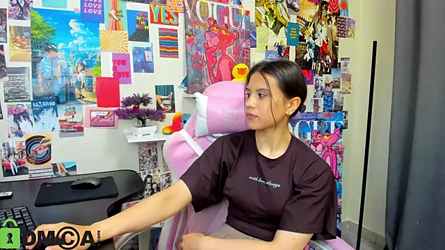 Flower0852's Live XXX Chat