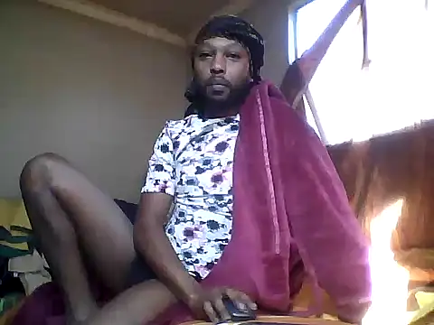 Blackhornybitc Live XXX-Chat