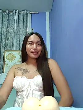 lady_kim_boner élő XXX-chatje