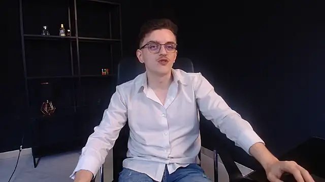 FelixStarkk's Live XXX Chat