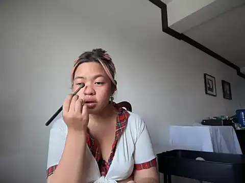 Tina_Slick Live Chatraum