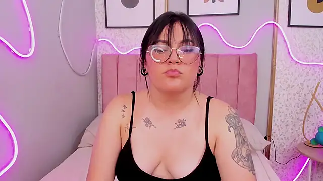 Živý XXX chat EMILYCARTERMD