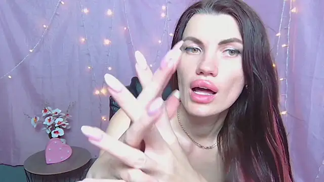 MilaLoona's Live XXX Chat