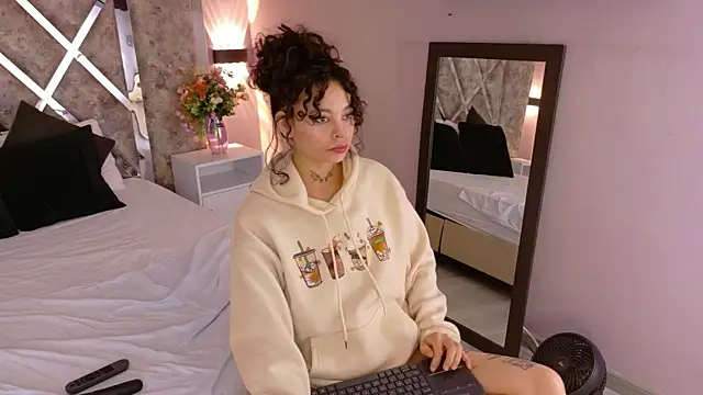 KatherineGomez Live XXX-Chat