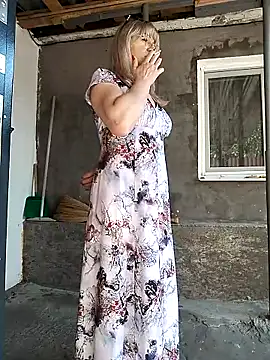 gentleblonde Adlı Modelin Canlı XXX Sohbeti