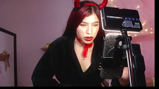adriscute Adlı Modelin Canlı XXX Sohbeti