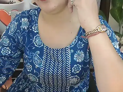 _chitranshi Chat XXX live